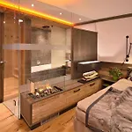 فندق Pointenhof 3*